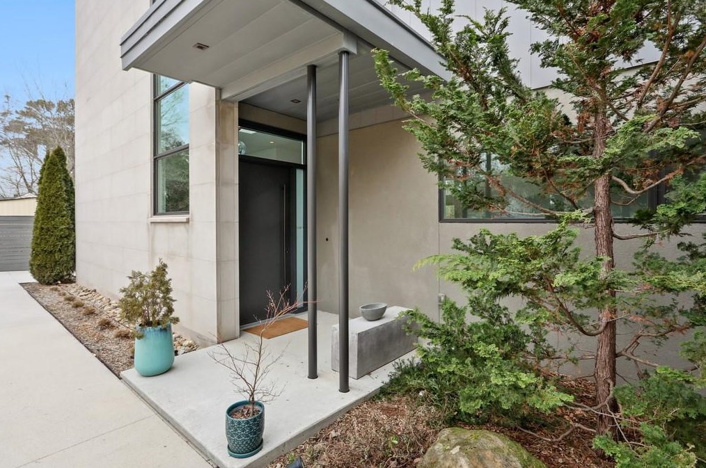 1835 Wellbourne Dr, Atlanta, GA 30324-4901