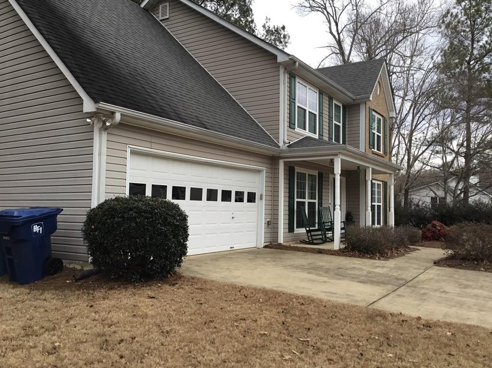 615 Alcovy Woods Dr, Lawrenceville, GA 30045-7910