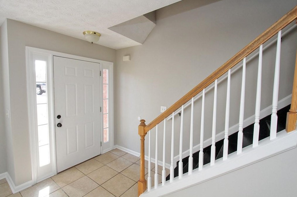 5412 Ohara Ln, Flowery Branch, GA 30542