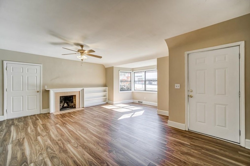 230 Memorial Dr, Dallas GA 30132-4312 exterior