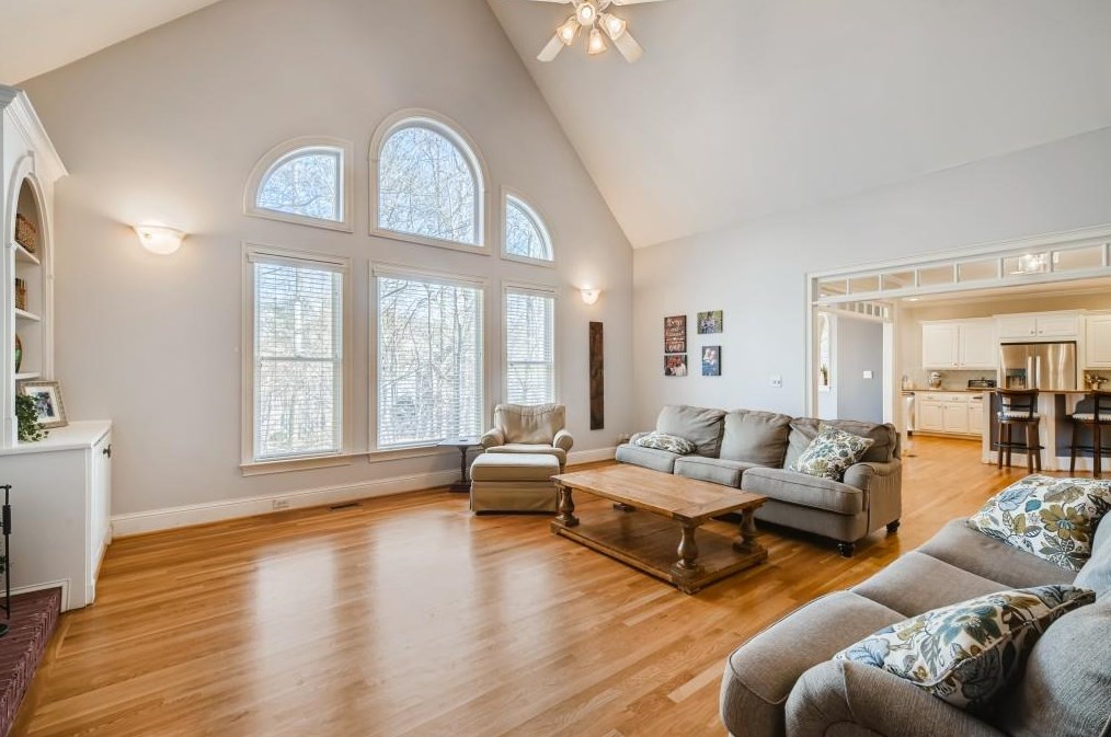 565 Guildhall Pl, Alpharetta GA 30022-8535 exterior