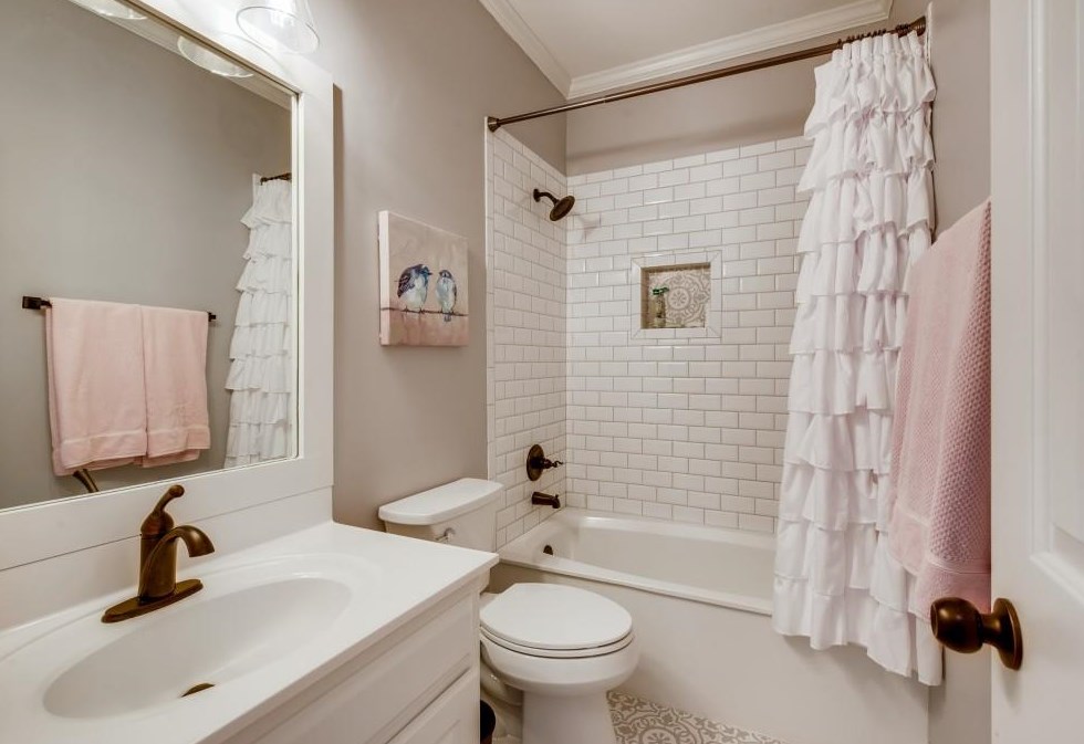 565 Guildhall Pl, Alpharetta GA 30022-8535 exterior