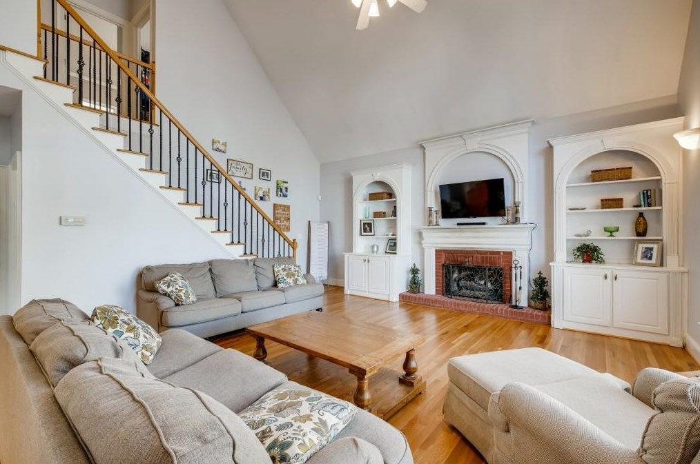 565 Guildhall Pl, Alpharetta GA 30022-8535 exterior