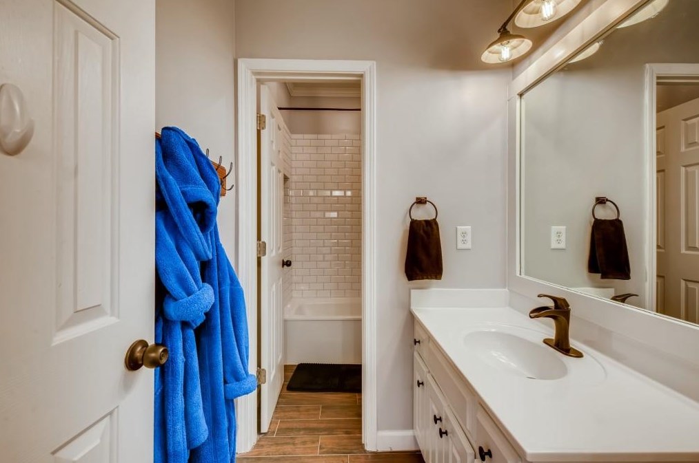 565 Guildhall Pl, Alpharetta GA 30022-8535 exterior