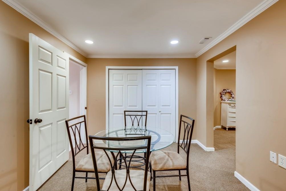 565 Guildhall Pl, Alpharetta GA 30022-8535 exterior