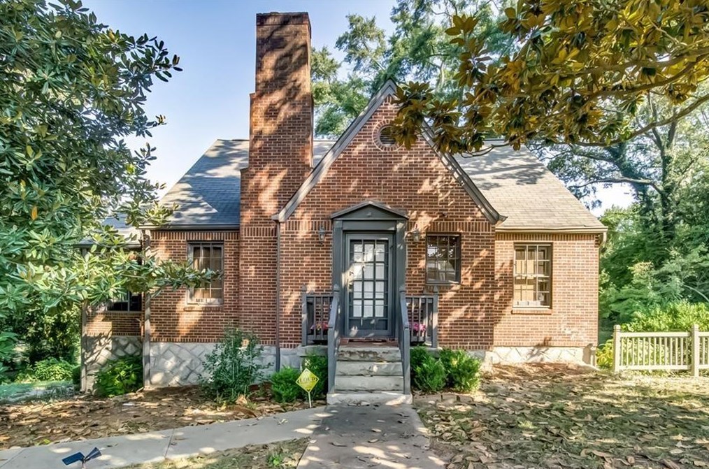 5250 Mimosa Dr, Stone Mountain, GA 30083