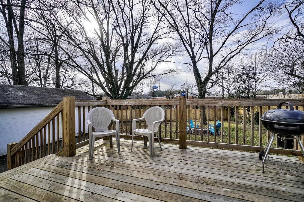 1963 Merle Cir, Decatur GA exterior