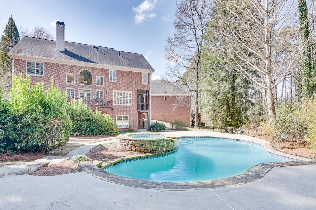 1797 Wilshire Ln, Decatur, GA 30033-1460
