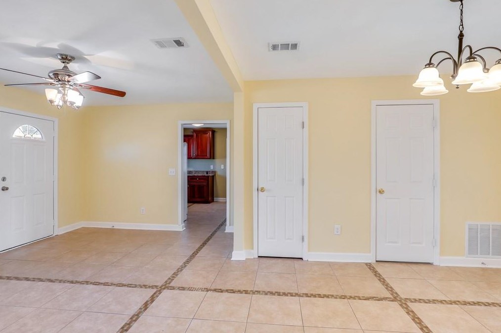 369 Floyd St Se, Smyrna, GA 30082