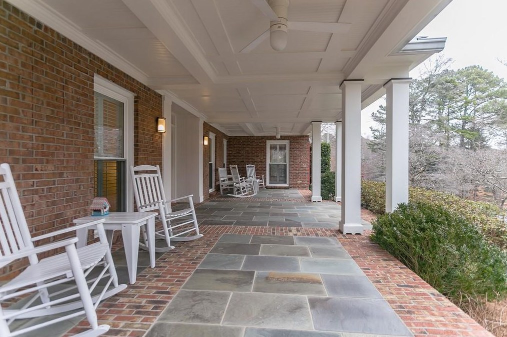 1025 Mountain Creek Trl, Atlanta, GA 30328-3535