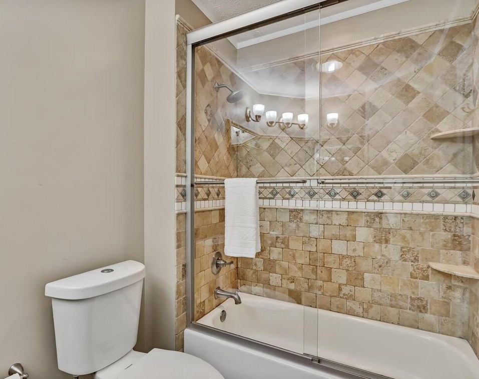 10 Waterford Ct, Atlanta GA  30328-4538 exterior