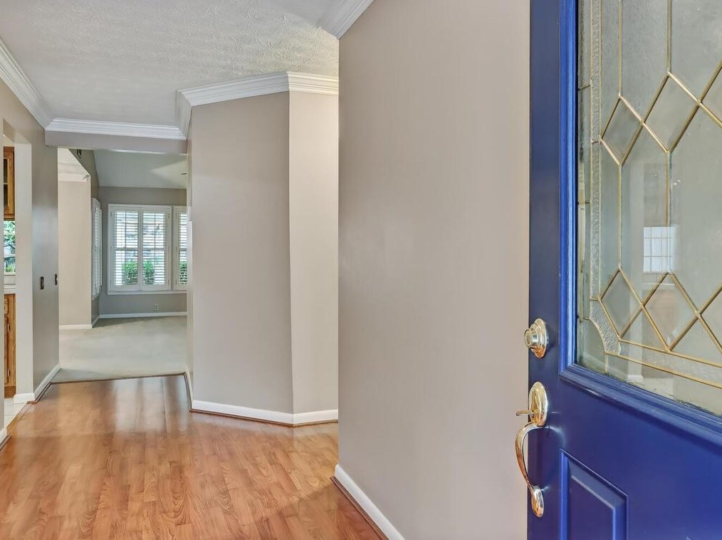 10 Waterford Ct, Atlanta GA  30328-4538 exterior