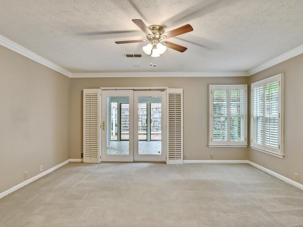 10 Waterford Ct, Atlanta GA  30328-4538 exterior
