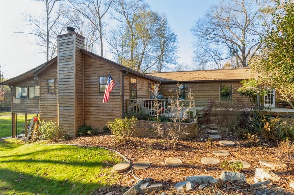 611 Poplar Springs Rd, Hiram, GA 30141-2332