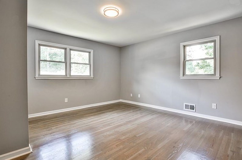 1826 Vanderlyn Dr, Atlanta GA 30338-4335 exterior