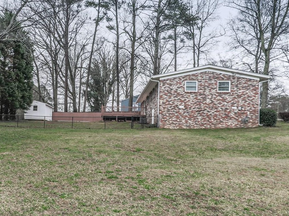 2079 Nancy Cir, Smyrna GA  30080-3850 exterior