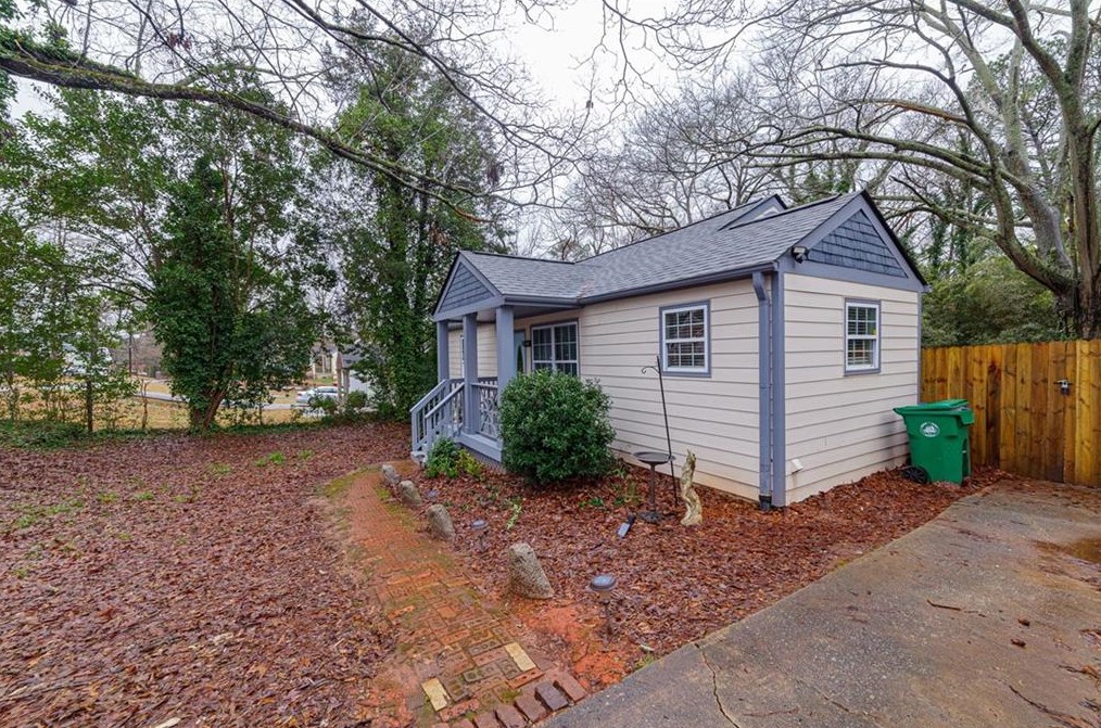 659 Parker Ave, Decatur GA 30032-3951 exterior