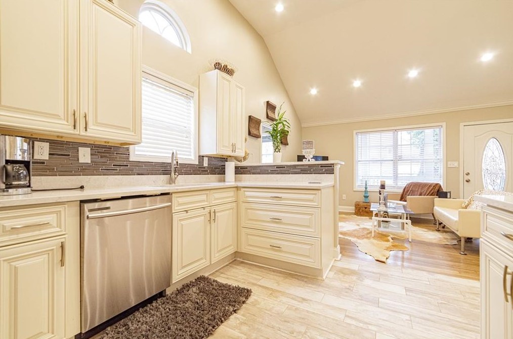 659 Parker Ave, Decatur GA 30032-3951 exterior