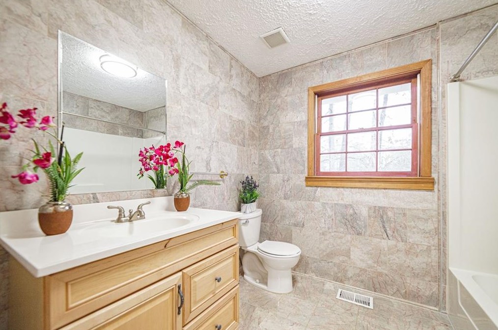 3599 Druid Hills Rd, Decatur GA  30033-3744 exterior