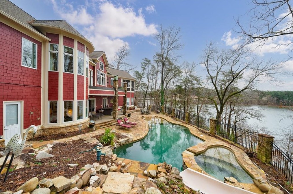 3339 Nottingham Forest Dr, Gainesville, GA 30506-4421