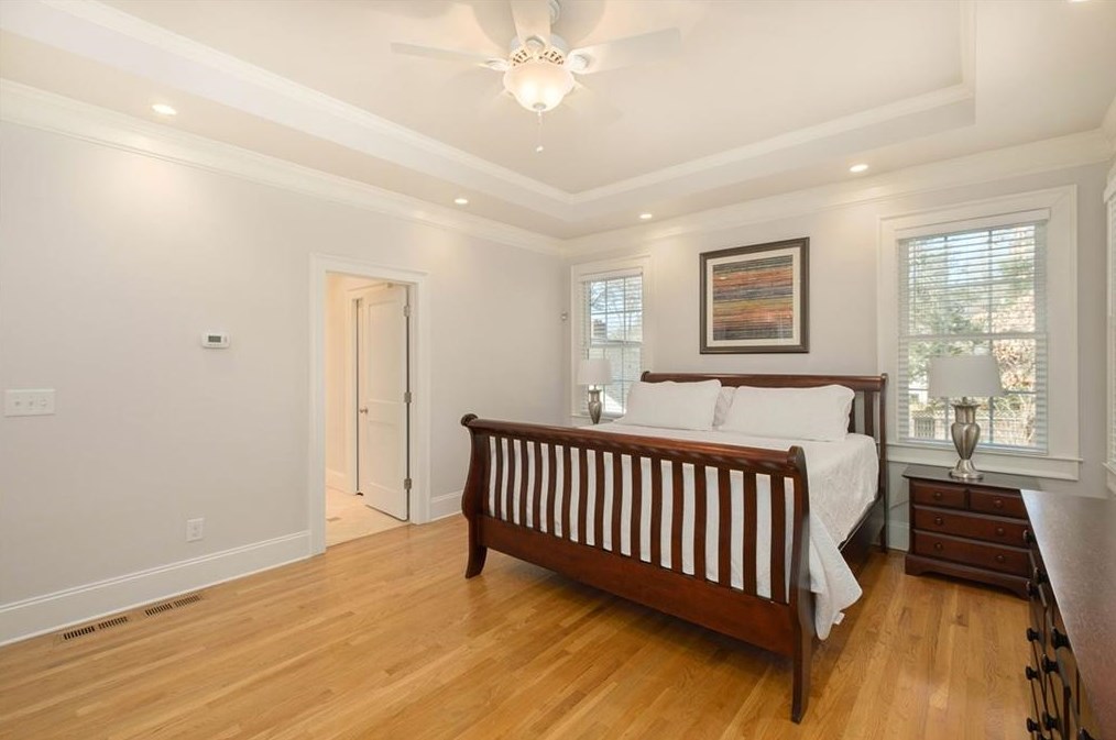 117 Chelsea Dr, Decatur GA 30030-5001 exterior