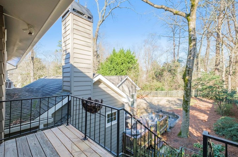 117 Chelsea Dr, Decatur GA 30030-5001 exterior