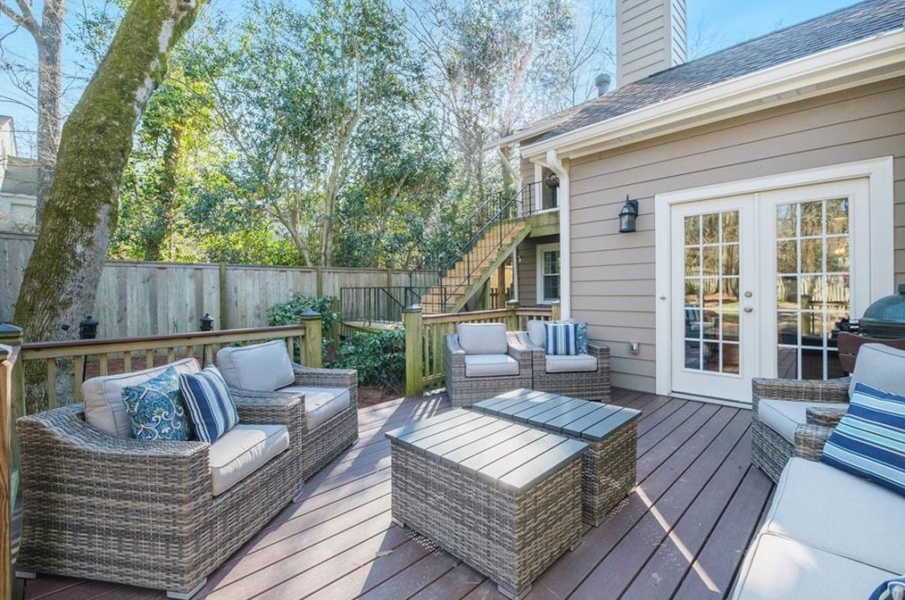 117 Chelsea Dr, Decatur GA 30030-5001 exterior