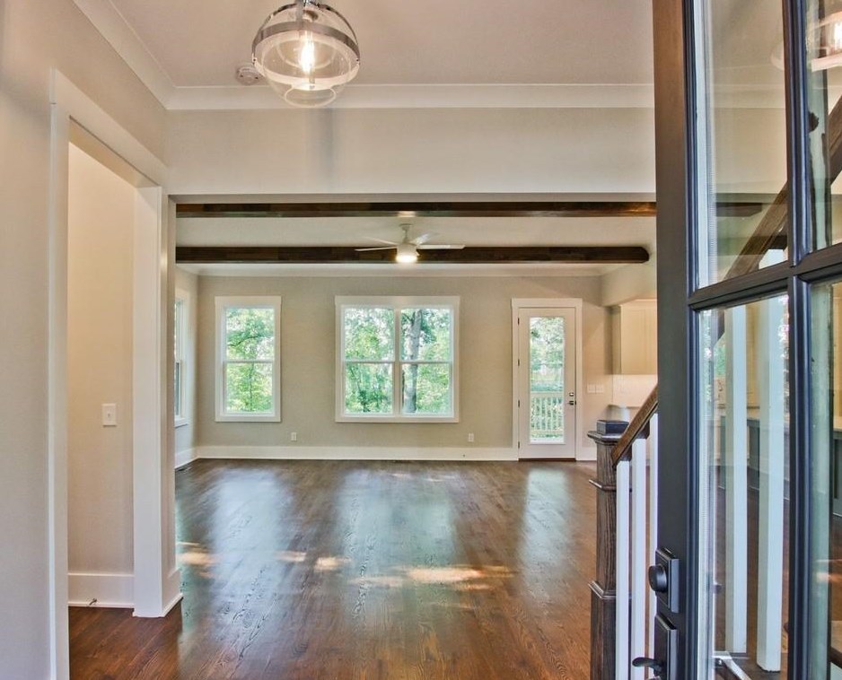 305 Willow Springs Dr, Roswell, GA 30075