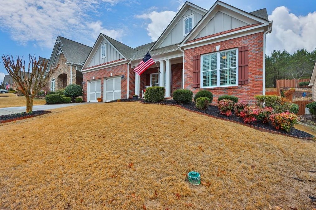 7822 Brass Lantern Dr, Flowery Branch, GA 30542-7576