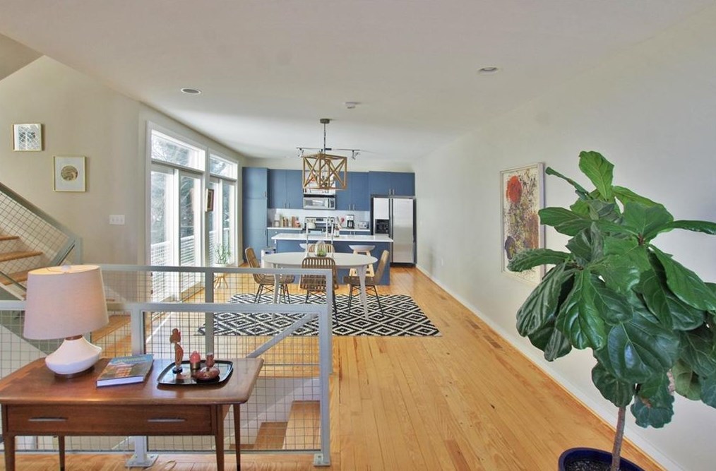 1278 Van Allen Mews, Atlanta GA 30318-4180 exterior