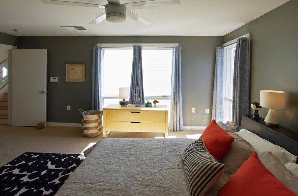 1278 Van Allen Mews, Atlanta GA 30318-4180 exterior