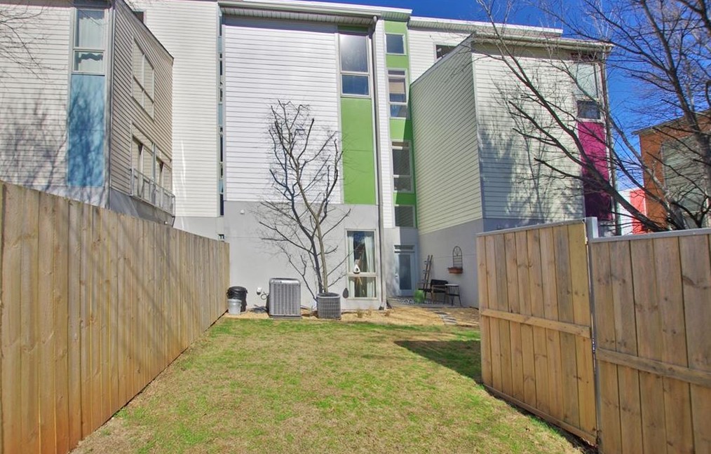 1278 Van Allen Mews, Atlanta GA 30318-4180 exterior