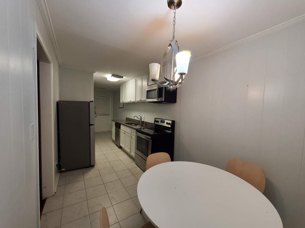 1452 Mercer Ave, Atlanta, GA 30337