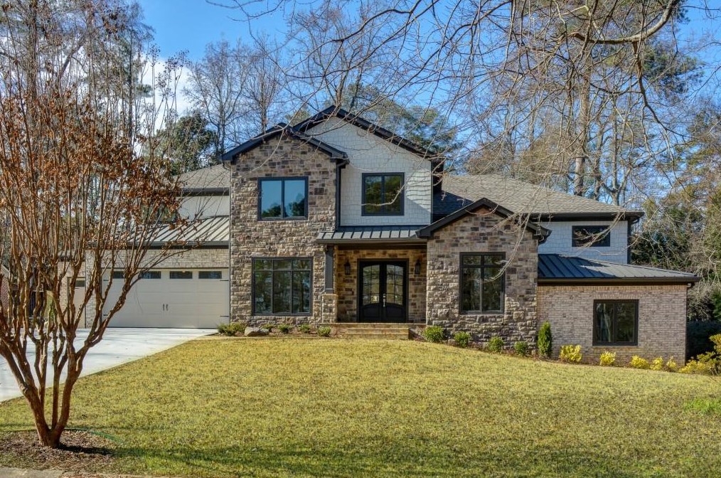6690 Wright Rd, Atlanta, GA 30328-2157