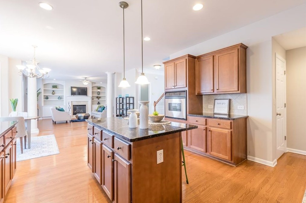6154 Red Maple Rd, Atlanta GA  30349-1287 exterior