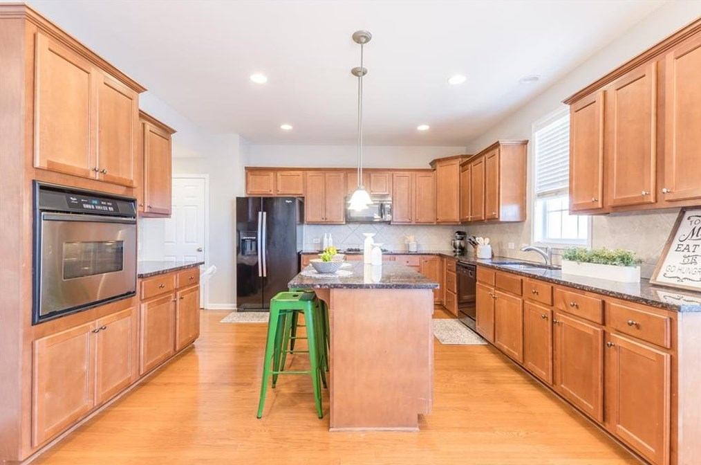 6154 Red Maple Rd, Atlanta GA  30349-1287 exterior