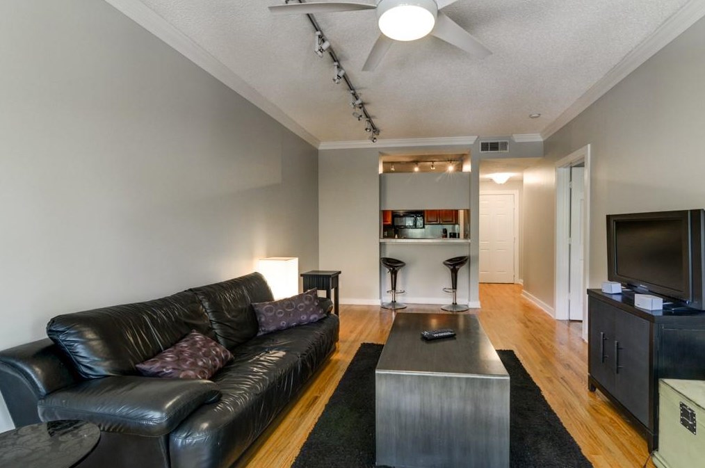 2205 River Green Dr, Atlanta GA  30327-3070 exterior