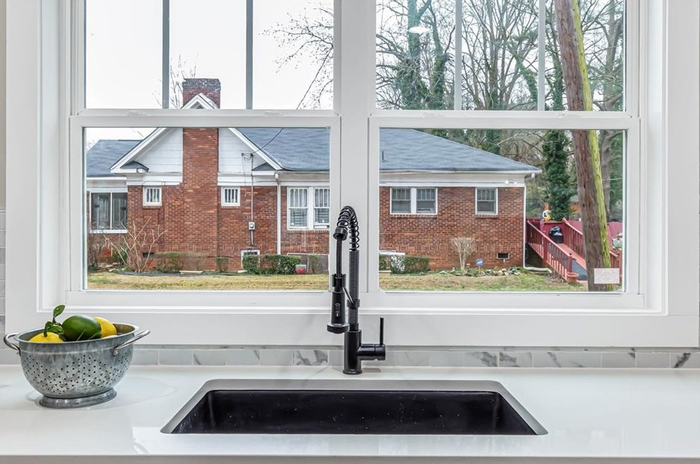 1636 Westwood Ave, Atlanta GA  30310-2313 exterior