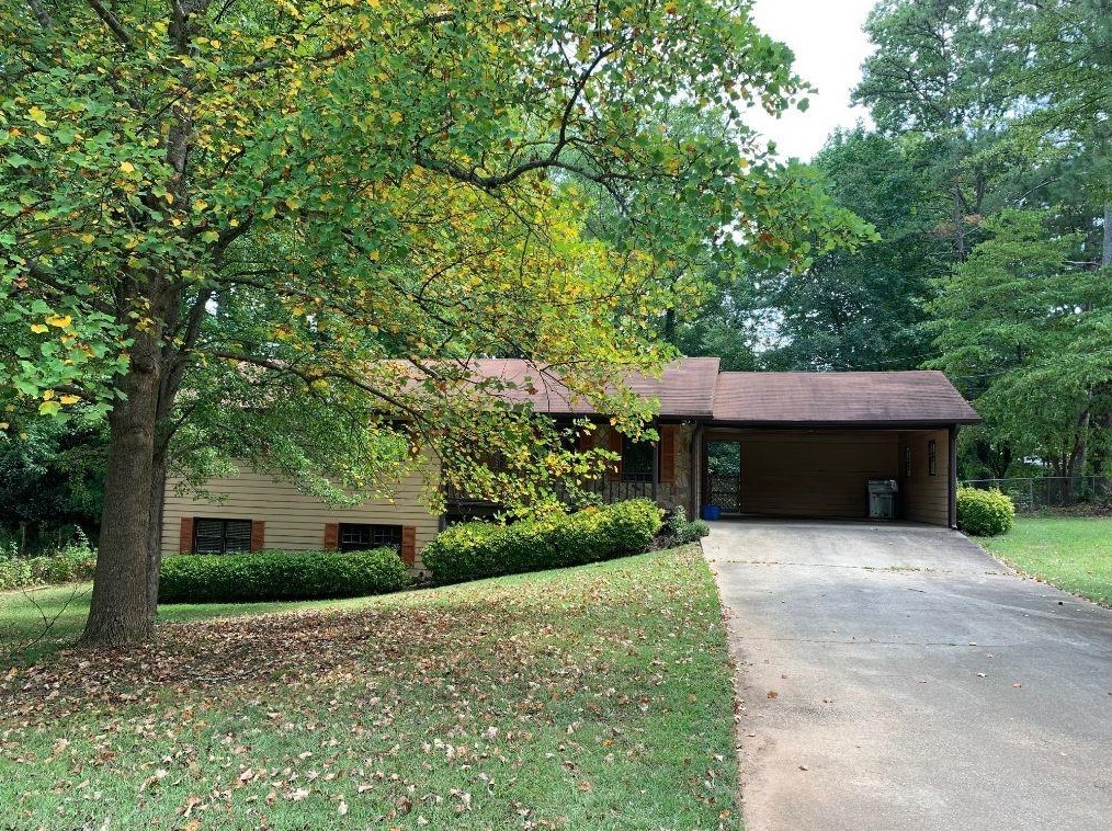 8816 Vansant St, Douglasville, GA 30134-2240