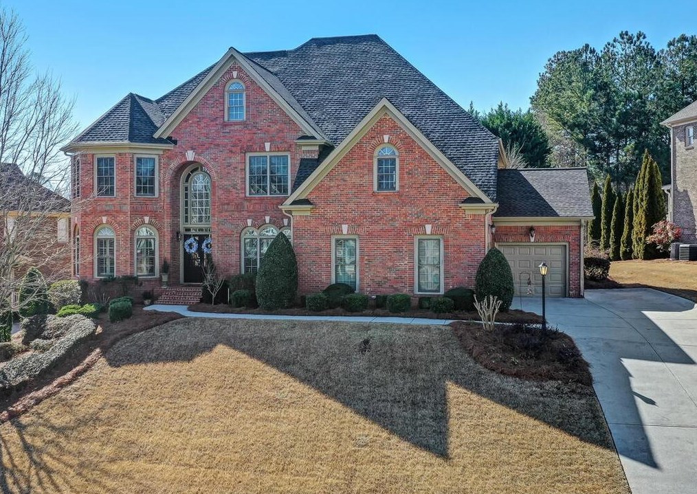 2541 Floral Valley Dr, Dacula, GA 30019-7268