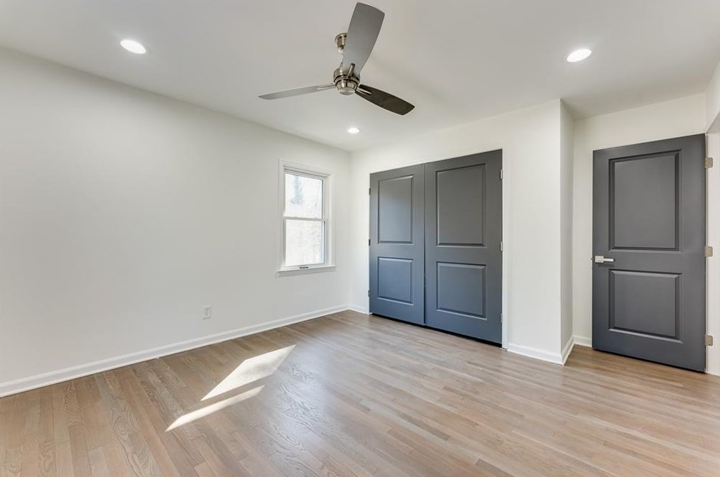 1368 Oakcrest Dr, Atlanta GA  30311-3055 exterior