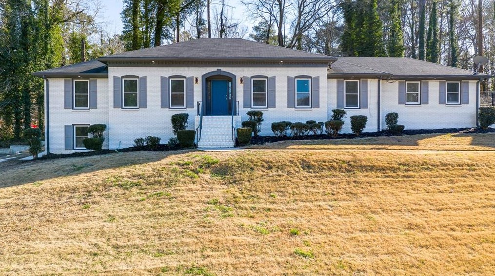 1368 Oakcrest Dr, Atlanta GA  30311-3055 exterior