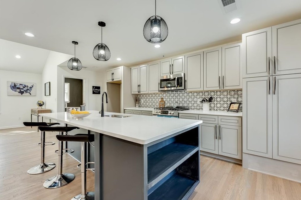 1368 Oakcrest Dr, Atlanta GA  30311-3055 exterior