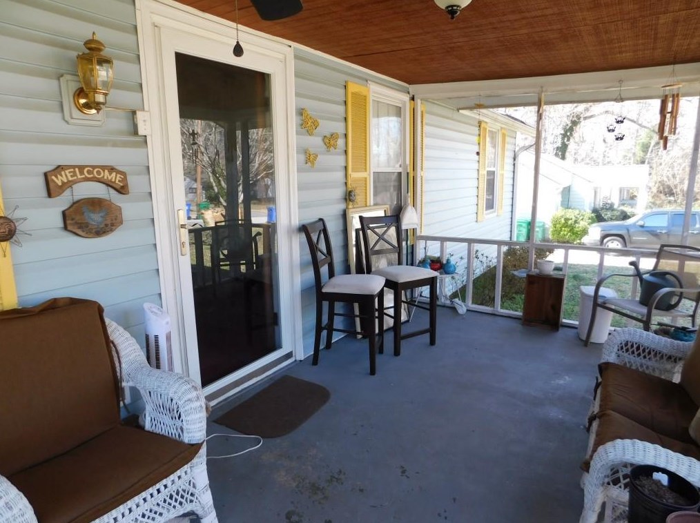 1627 Wainwright Dr, Atlanta GA  30316-2715 exterior