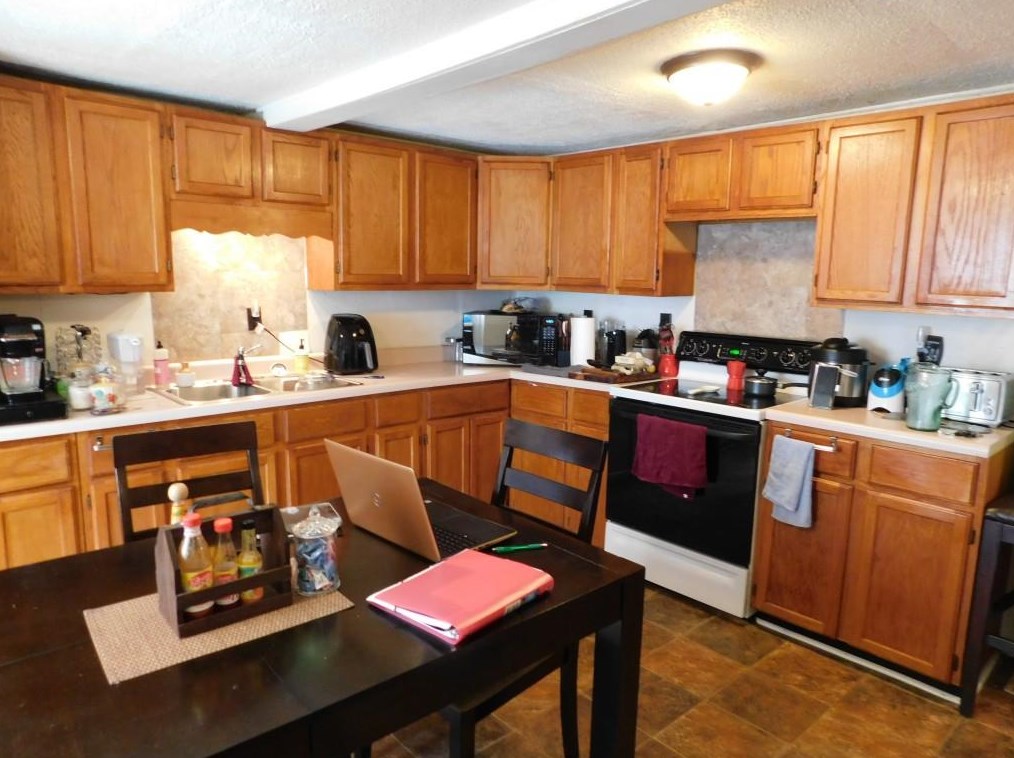 1627 Wainwright Dr, Atlanta GA  30316-2715 exterior
