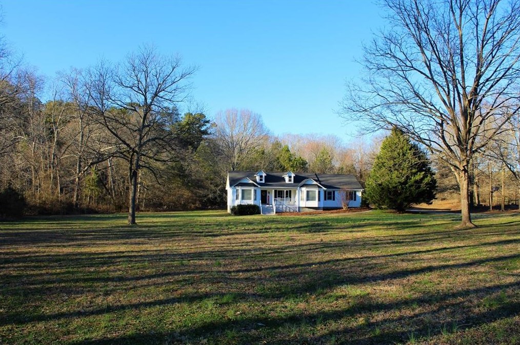 151 Punkin Junction Rd, Winder, GA 30680-4019