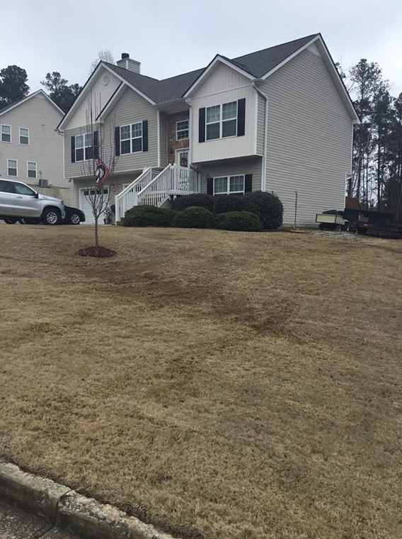 219 Stonehenge Dr, Dallas, GA 30157-2343