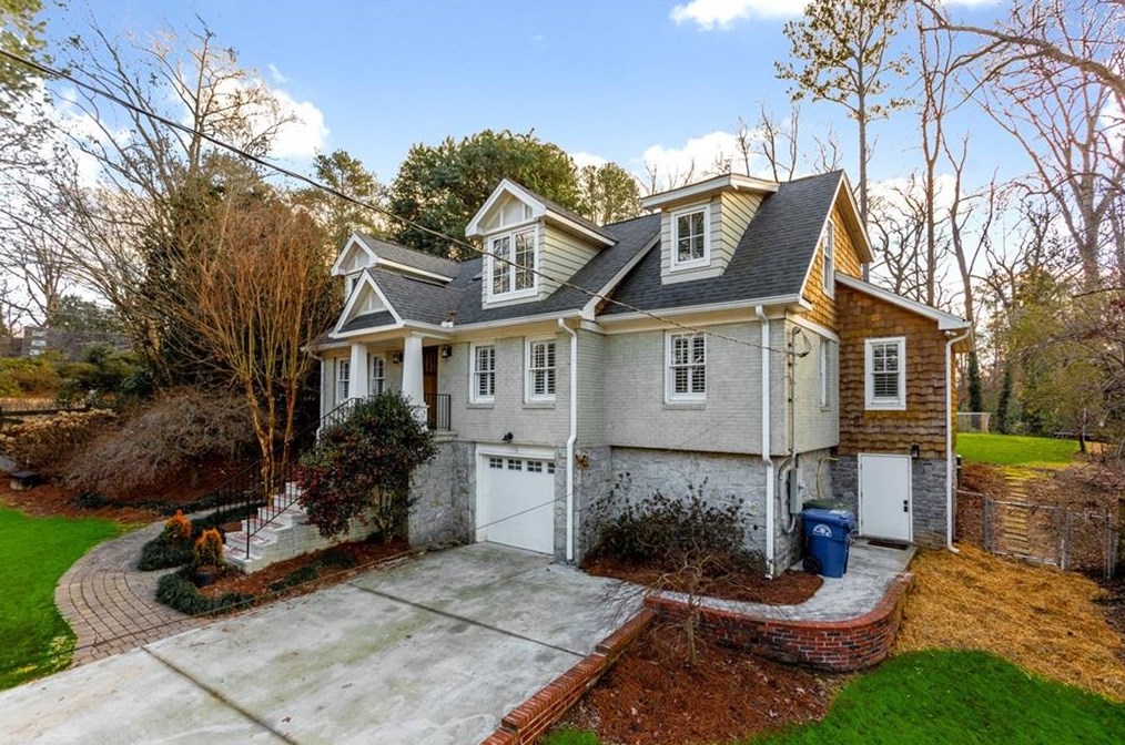 2664 Ridgemore Pl, Atlanta, GA 30318-1469