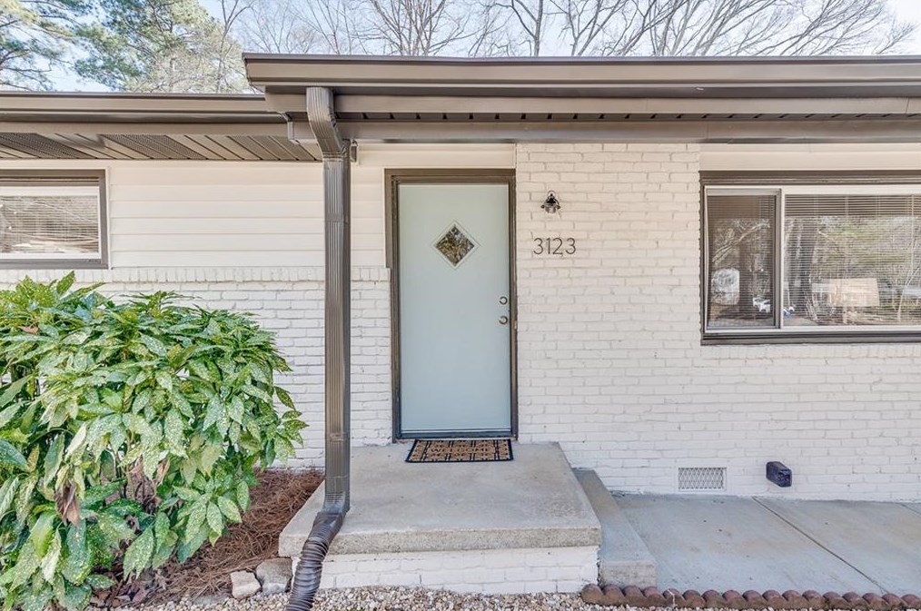 3123 Dove Way, Decatur, GA 30033-3903