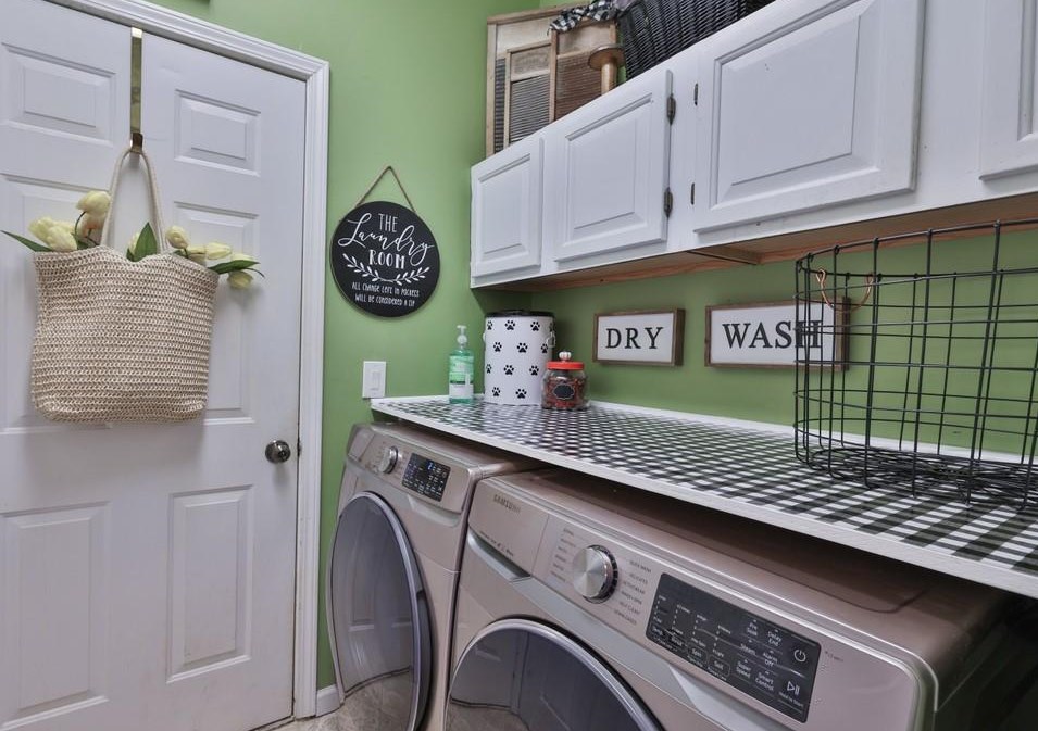 425 De Malle Ct, Alpharetta GA exterior